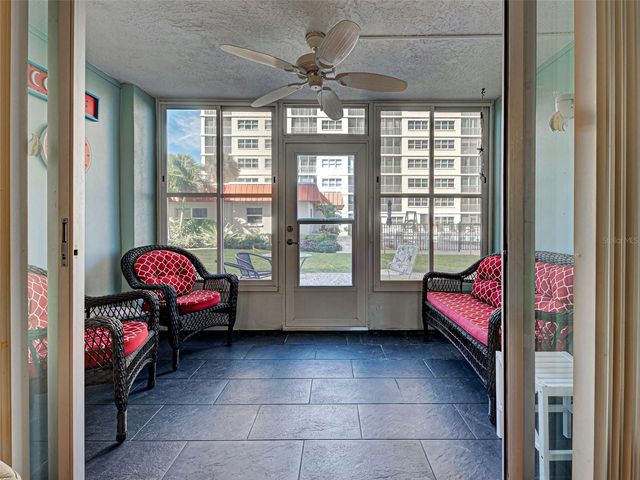 232 SAINT AUGUSTINE AVENUE 105, Venice, FL 34285