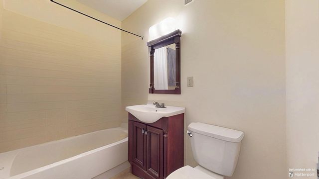 28 Juniper St 78, Brookline, MA 02445