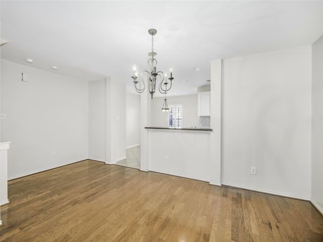 1140 W 25th Street B, Houston, TX 77008