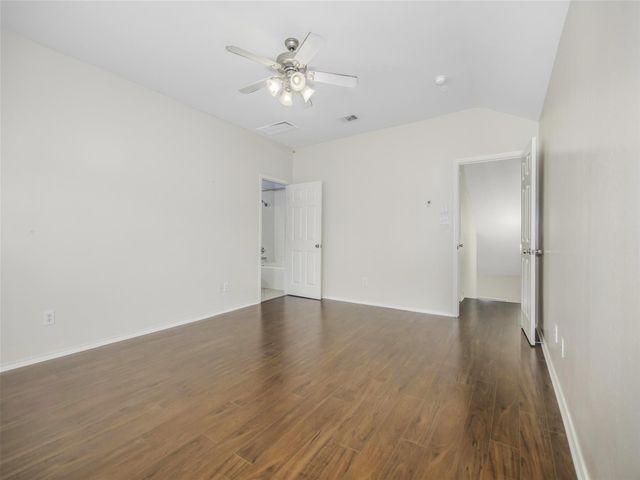 1140 W 25th Street B, Houston, TX 77008