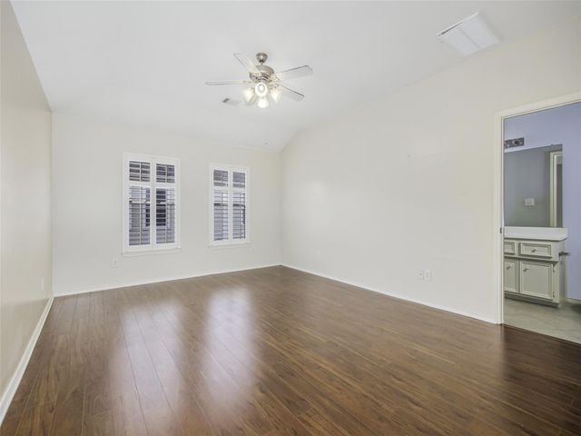 1140 W 25th Street B, Houston, TX 77008