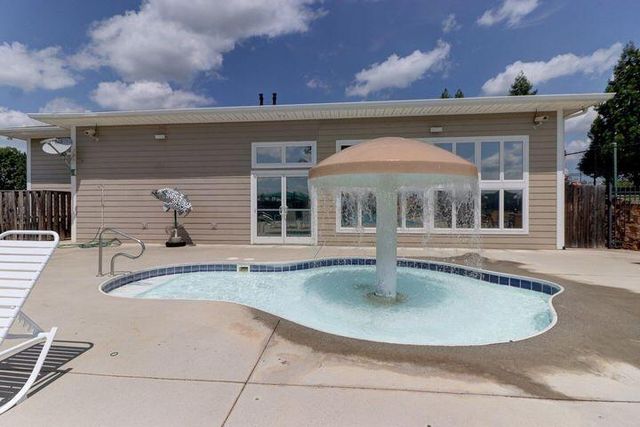 Lot 25 Pointe O Woods DR, Huddleston, VA 24104