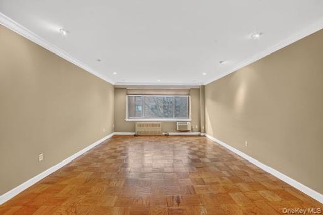 25 Lake Street 6K, White Plains, NY 10603