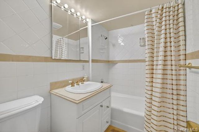 25 Lake Street 6K, White Plains, NY 10603