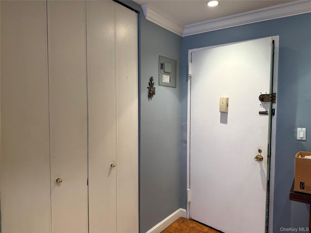 25 Lake Street 6K, White Plains, NY 10603