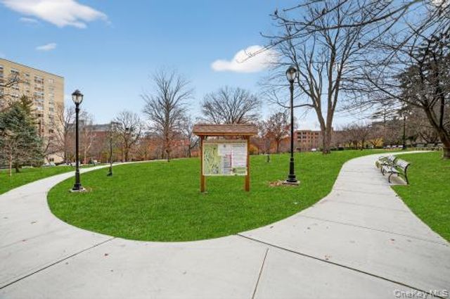 25 Lake Street 6K, White Plains, NY 10603