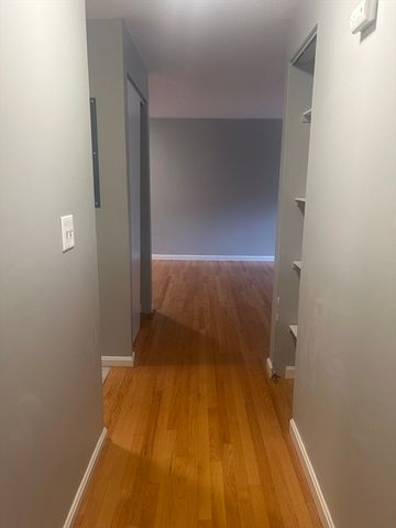 35 Longworth Ave 17, Brockton, MA 02302