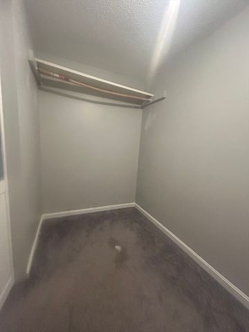 35 Longworth Ave 17, Brockton, MA 02302