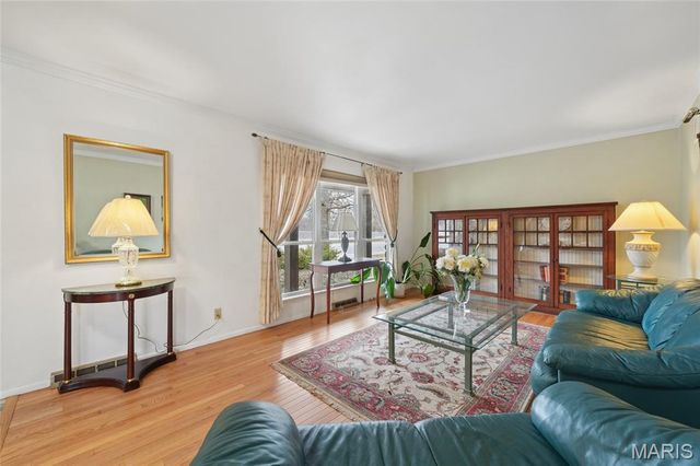 10688 Gravois Road, St Louis, MO 63123