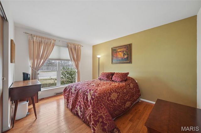 10688 Gravois Road, St Louis, MO 63123