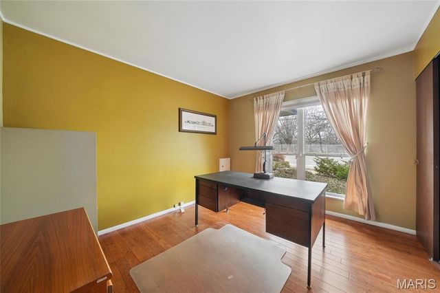 10688 Gravois Road, St Louis, MO 63123