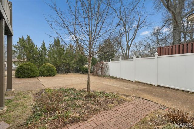 10688 Gravois Road, St Louis, MO 63123