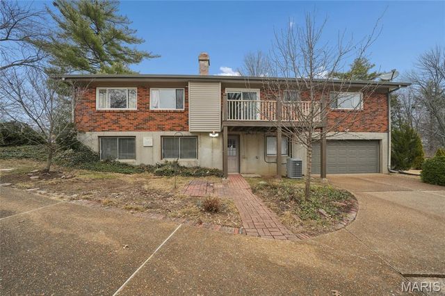 10688 Gravois Road, St Louis, MO 63123