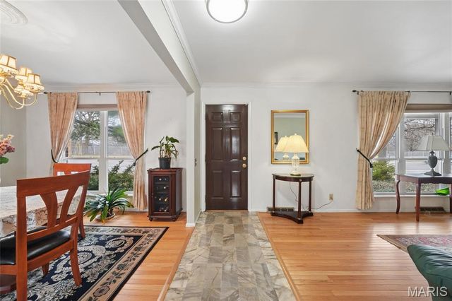 10688 Gravois Road, St Louis, MO 63123