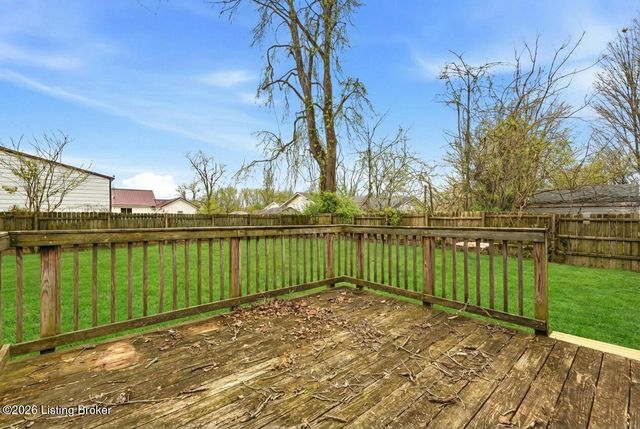 5306 Clover Ave, Louisville, KY 40272