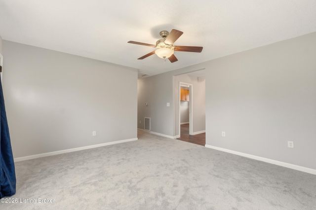 5306 Clover Ave, Louisville, KY 40272