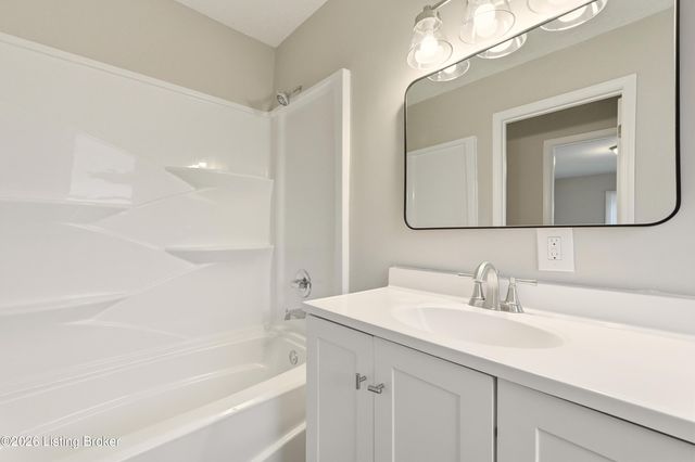 5306 Clover Ave, Louisville, KY 40272