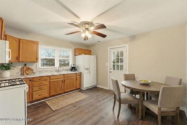 5306 Clover Ave, Louisville, KY 40272