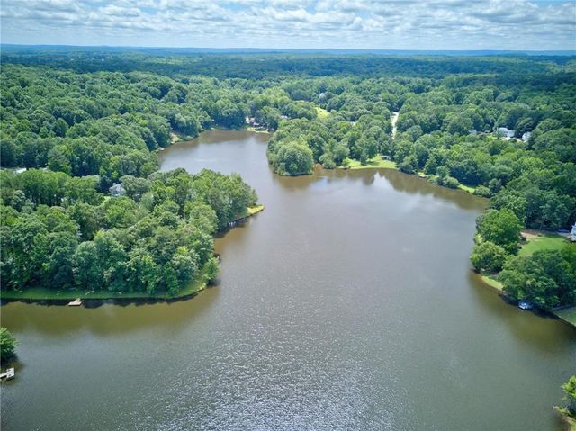 511 Lakeside Drive, Hiram, GA 30141