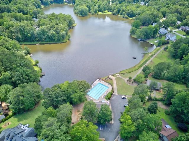 511 Lakeside Drive, Hiram, GA 30141