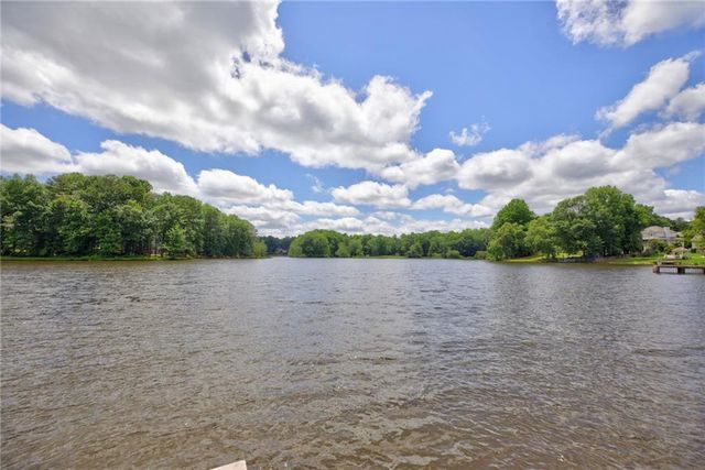 511 Lakeside Drive, Hiram, GA 30141