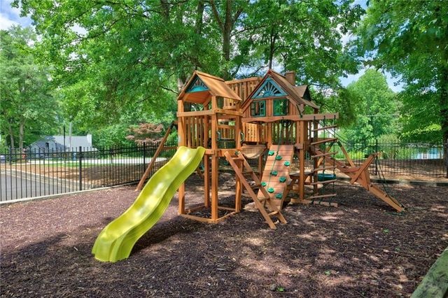 511 Lakeside Drive, Hiram, GA 30141