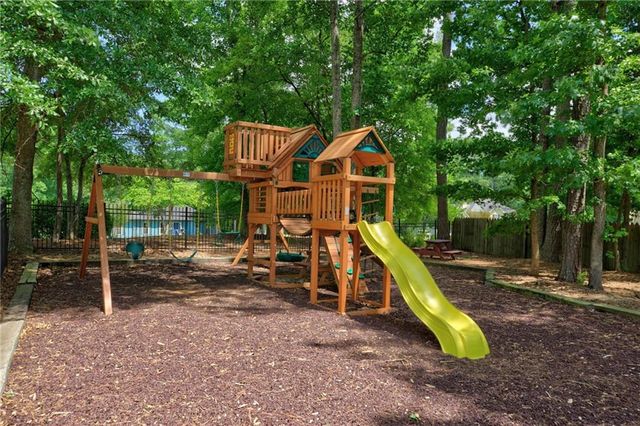 511 Lakeside Drive, Hiram, GA 30141
