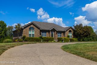 650 Foxmoore Dr, Taylorsville, KY 40071