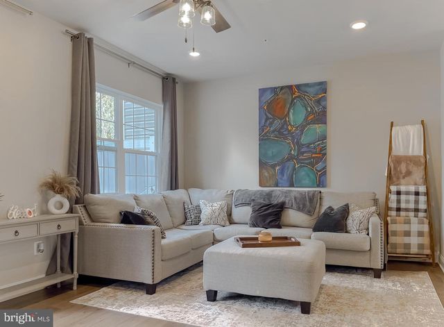 23771 MYRTLE GLEN WAY, California, MD 20619