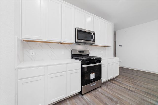 7010 Fleetwood Crescent Way, Richmond, TX 77407