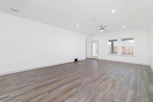 7010 Fleetwood Crescent Way, Richmond, TX 77407