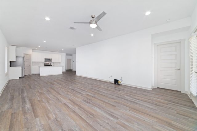 7010 Fleetwood Crescent Way, Richmond, TX 77407