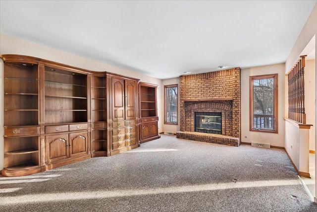 320 Garfield Avenue, New Lenox, IL 60451