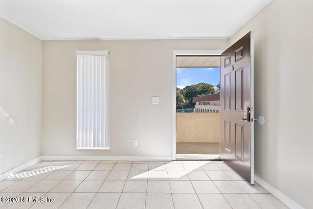 1618 EL CAMINO Road 6, Jacksonville, FL 32216