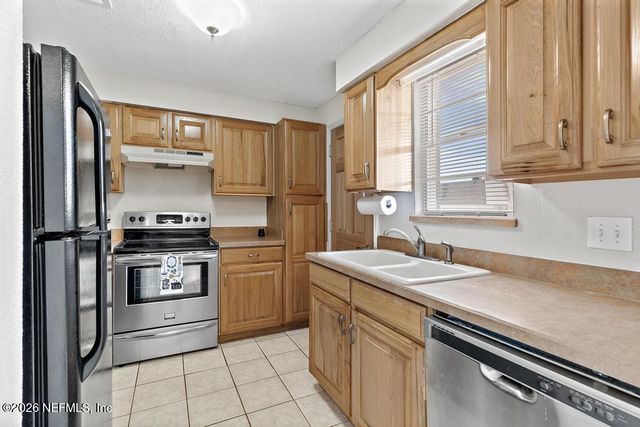 1618 EL CAMINO Road 6, Jacksonville, FL 32216