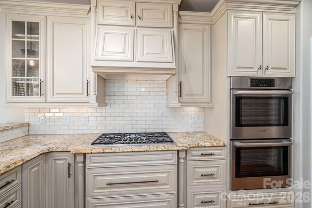 6627 Harbor Oaks Drive, Denver, NC 28037