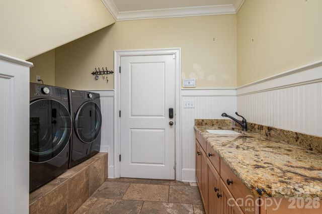 6627 Harbor Oaks Drive, Denver, NC 28037