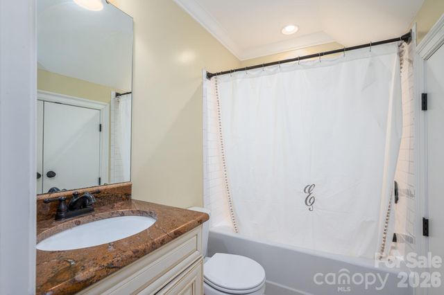 6627 Harbor Oaks Drive, Denver, NC 28037