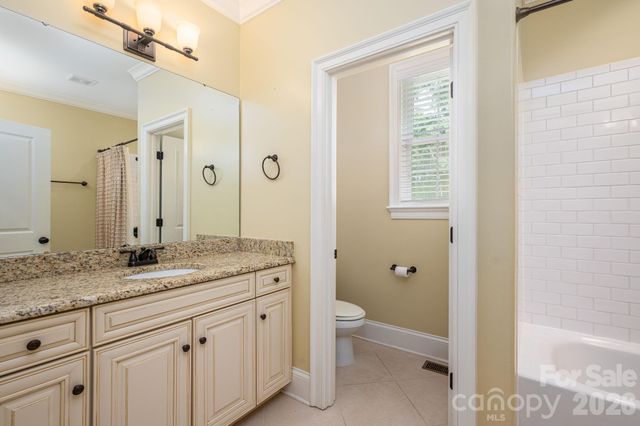 6627 Harbor Oaks Drive, Denver, NC 28037