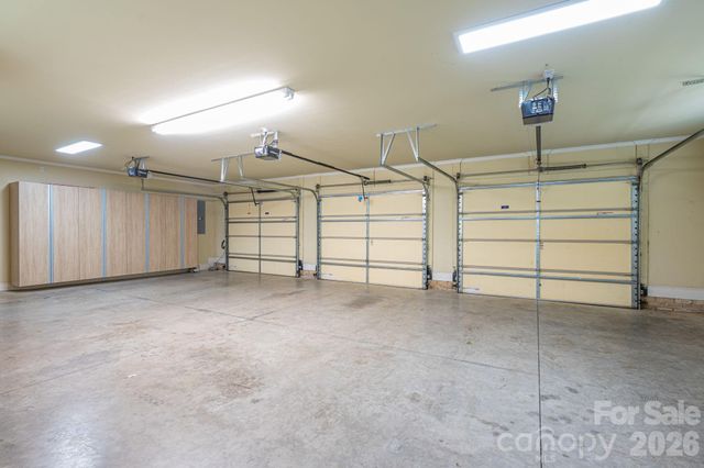 6627 Harbor Oaks Drive, Denver, NC 28037