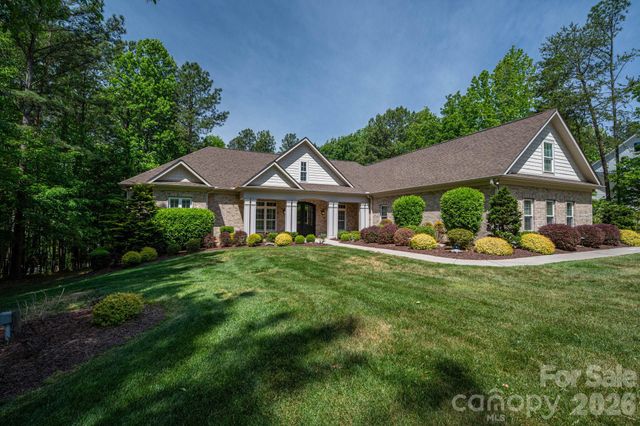 6627 Harbor Oaks Drive, Denver, NC 28037