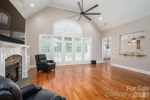 6627 Harbor Oaks Drive, Denver, NC 28037