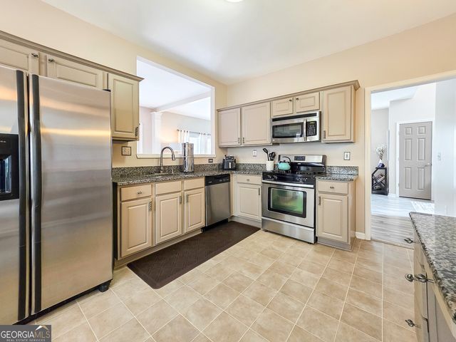 528 Drifton Way, Woodstock, GA 30188