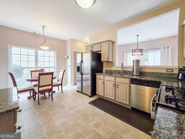 528 Drifton Way, Woodstock, GA 30188