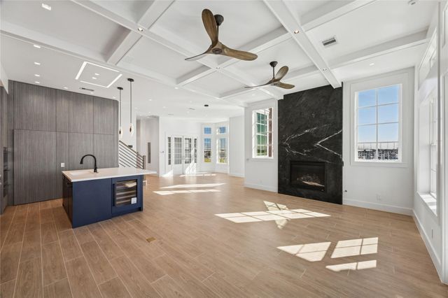 2443 Lakewood Pointe, Seabrook, TX 77586