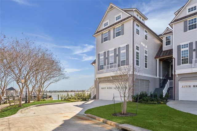 2443 Lakewood Pointe, Seabrook, TX 77586
