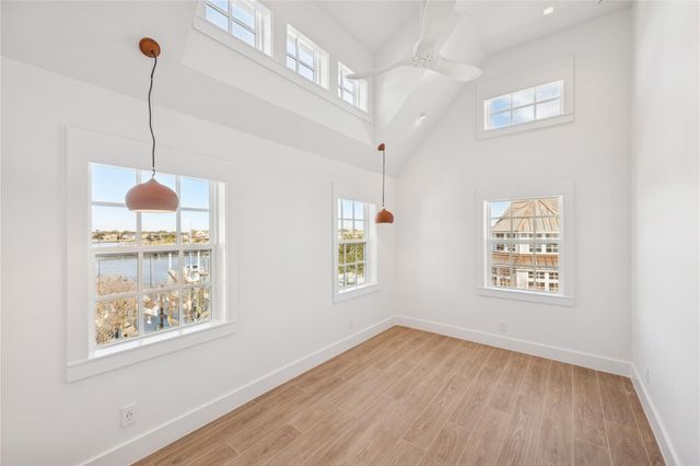 2443 Lakewood Pointe, Seabrook, TX 77586