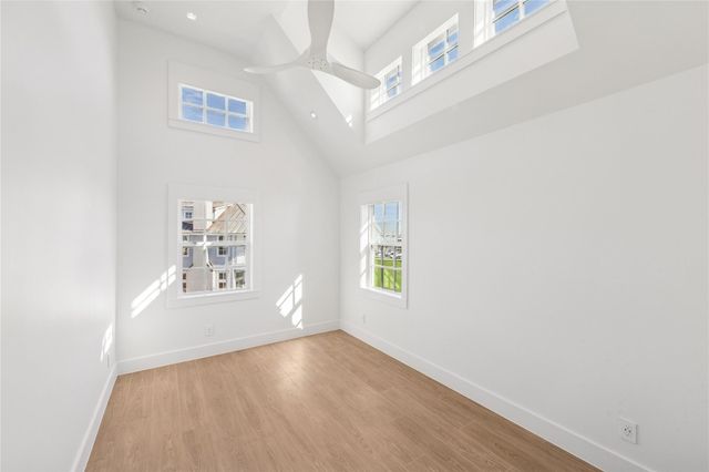 2443 Lakewood Pointe, Seabrook, TX 77586