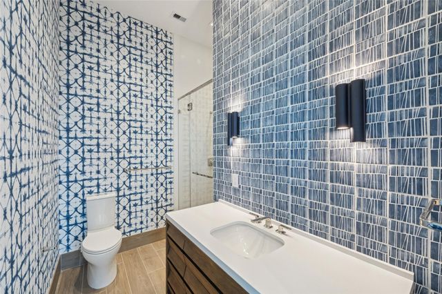 2443 Lakewood Pointe, Seabrook, TX 77586