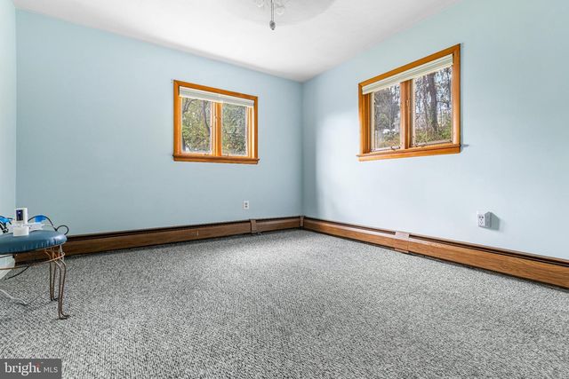 883 STEVENS LN, Upper Holland, PA 19053